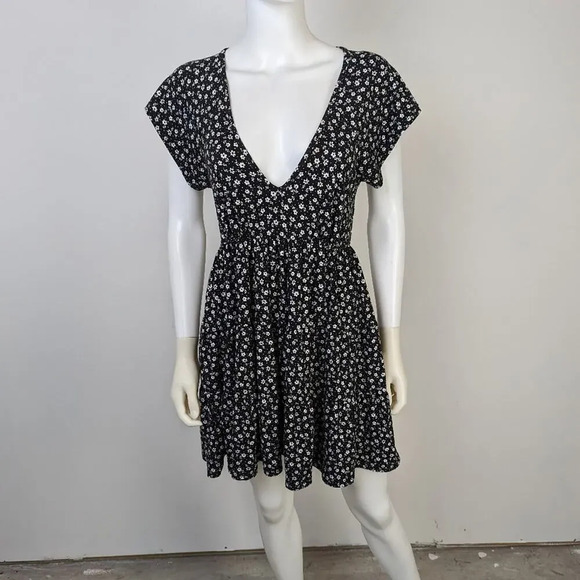 Urban Outfitters Dresses & Skirts - Urban Outfitters Julia Tiered Frock Mini Dress S